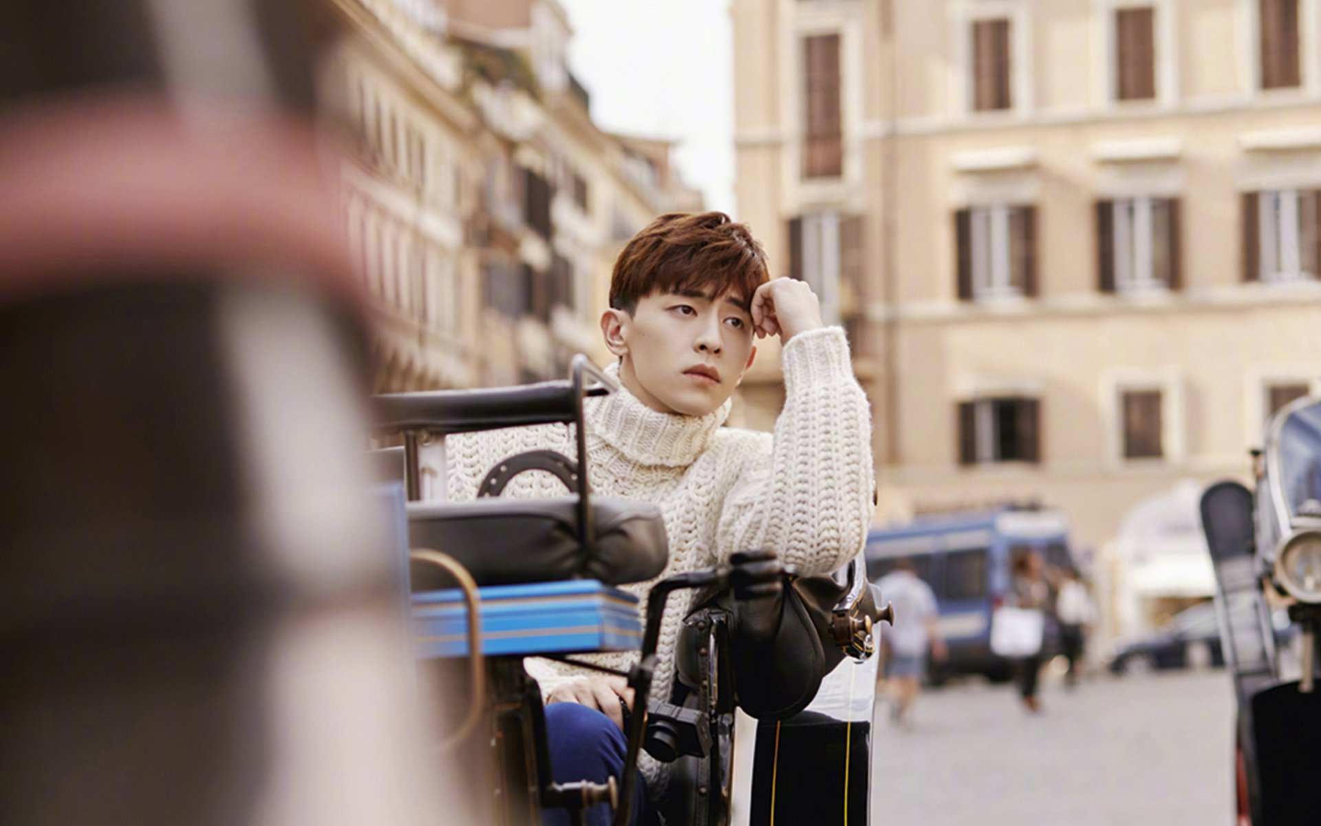 九游娱乐-掘金击败步行者，系列赛焦点战中约基奇篮下统治全场，掘金球员约基奇