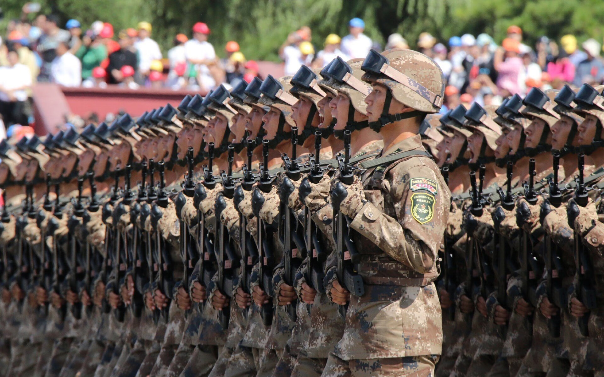 九游网页版官网-水晶宫客场战平，表现稳定，球队展现实力，水晶宫干嘛的