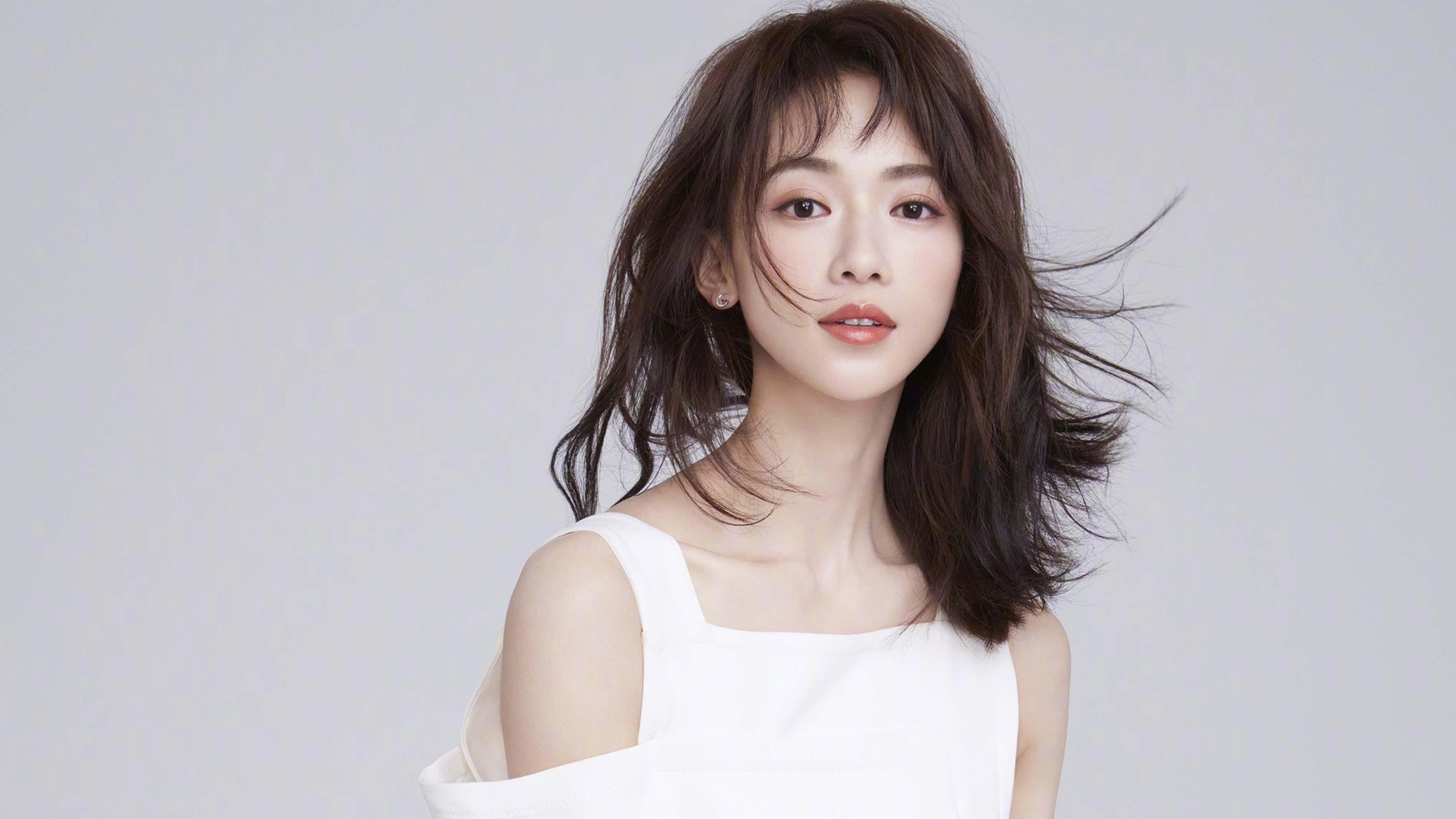 九游（jiuyou.com）游戏-西班牙队在足球比赛中彪炳战绩，掀起热潮，西班牙队视频