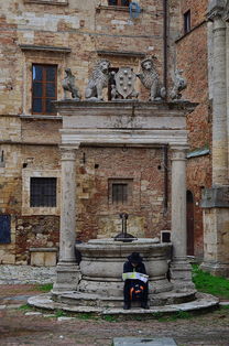 九游下载官网-英超球队结合疲劳评分系统动态分配替补上场时机，英超受伤率