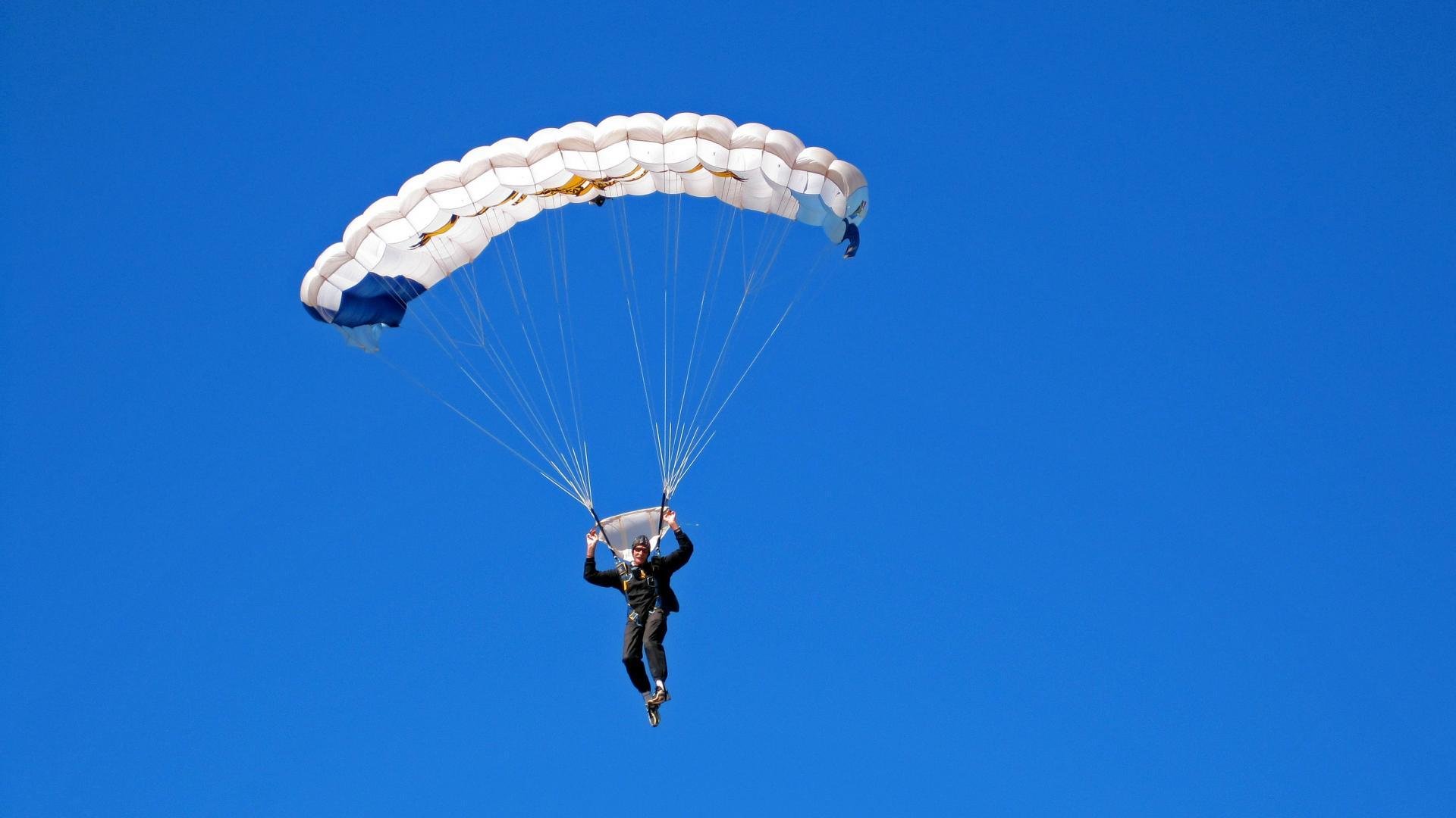 校园篮球“微电影比赛”激发青少年运动激情，篮球励志微电影剧本